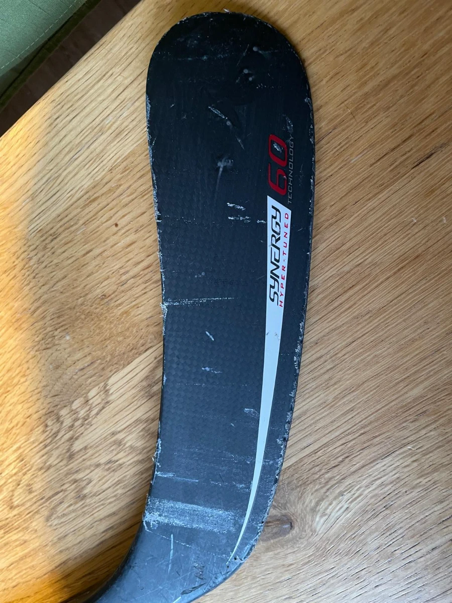 Photo 2 de Crosse DROITE EASTON SYNERGY 60 E3 JUNIOR LIE 4.5 FLEX 50
