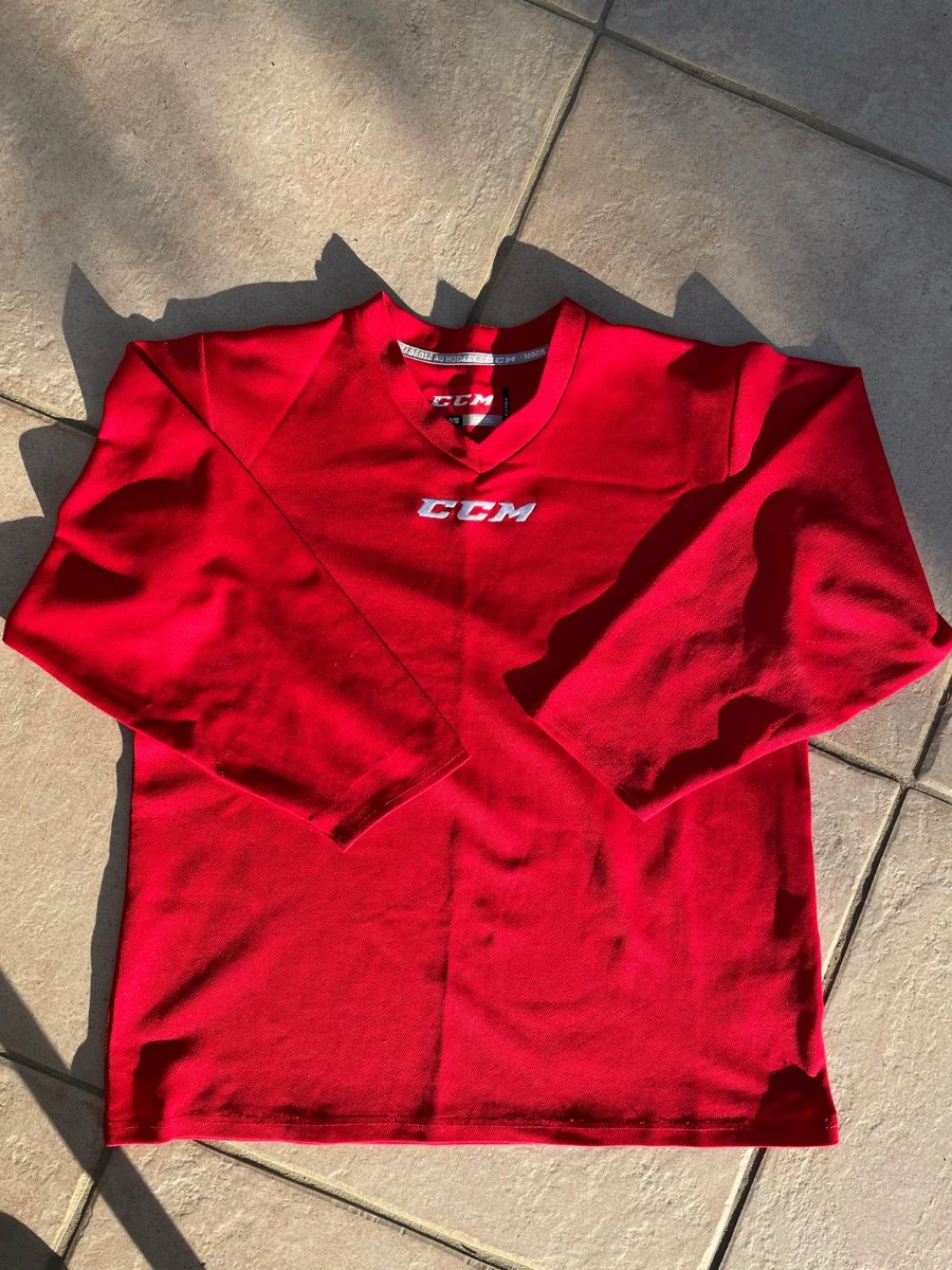 Maillot Jersey CCM 5000 Youth L/XL rouge - Hockey sur Glace d'occasion à Beauzelle