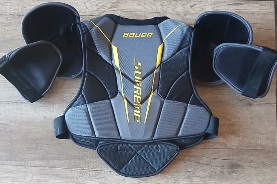 Photo 2 de Plastron Bauer Supreme s150 taille Senior M