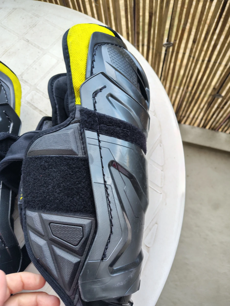 Photo 4 de Jambières Bauer Suprême Mach 13 pouces 33 cm taille 13