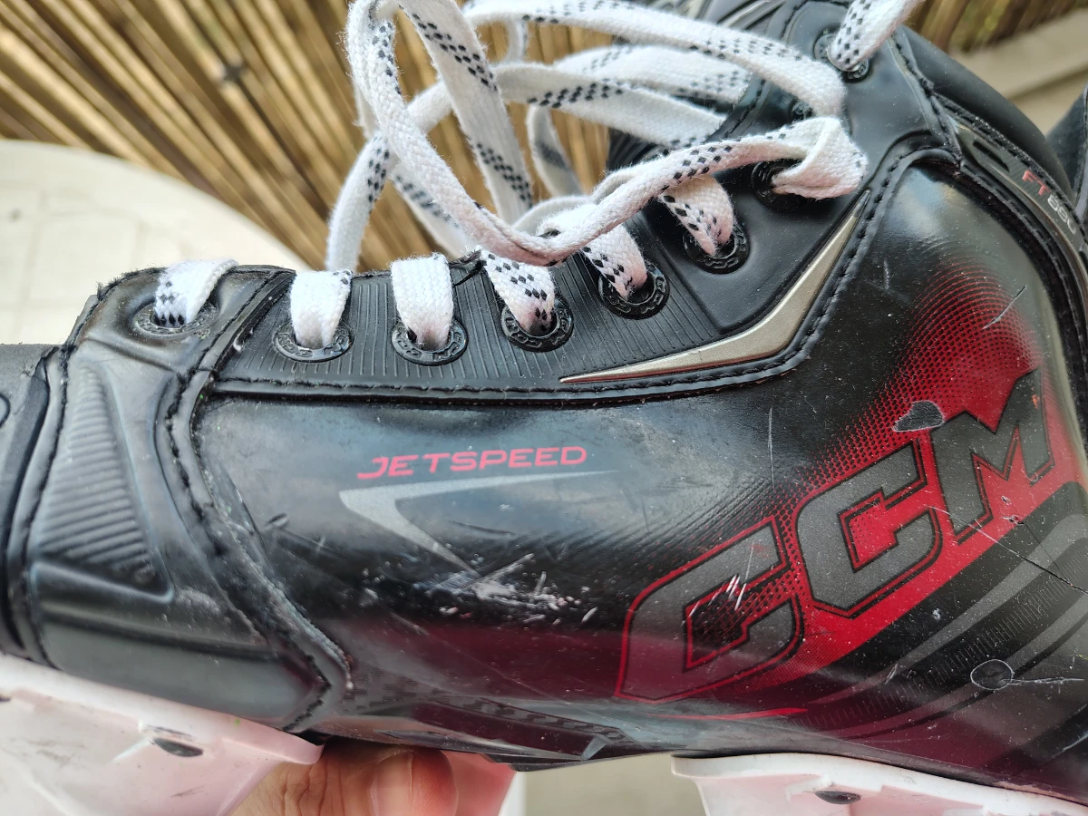Photo 7 de Patins CCM FT 680 taille 4,5 soit 38 pointure 38