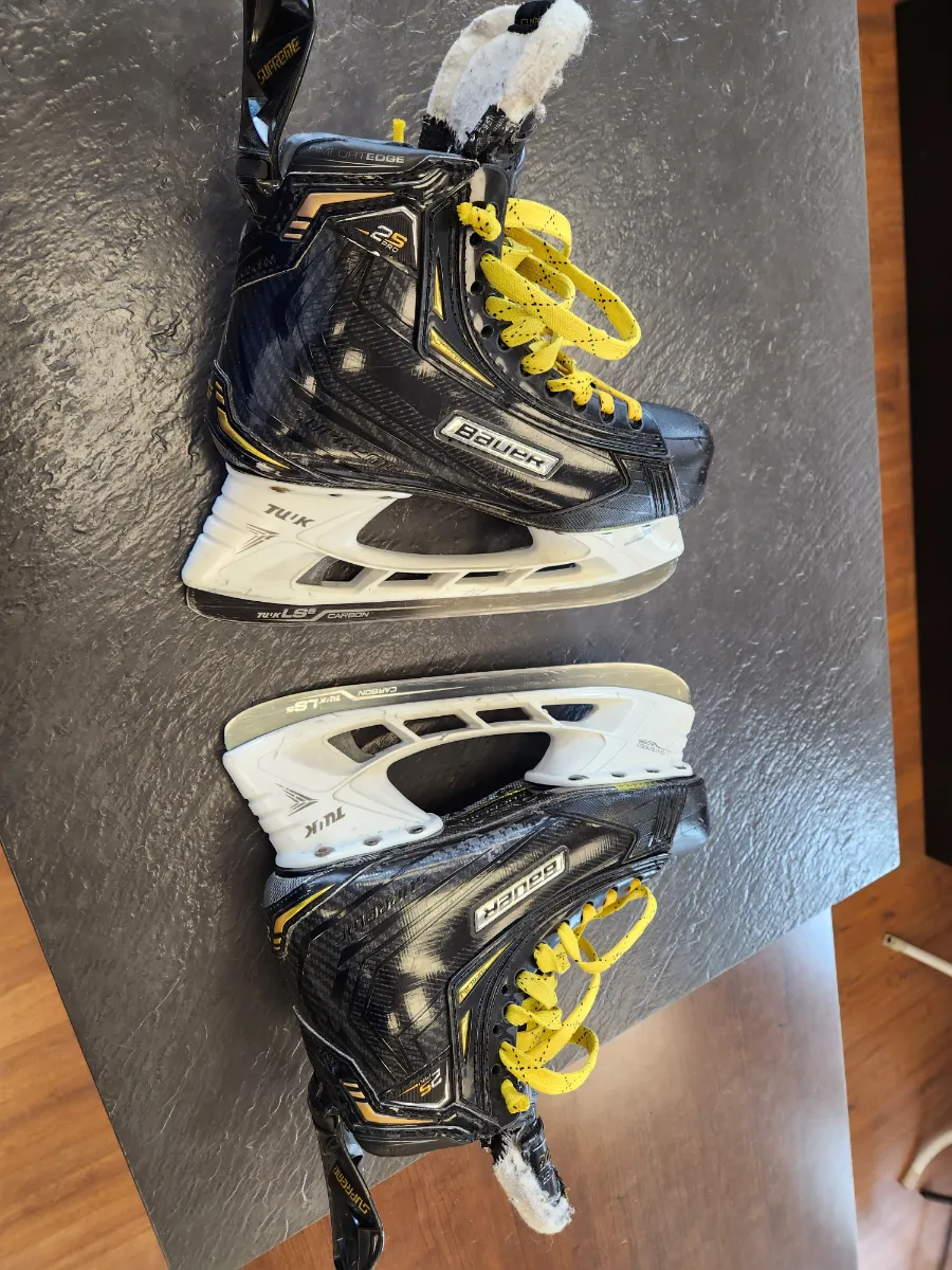 Photo 2 de Patins Bauer 2S pro T39 (6) pointure 39